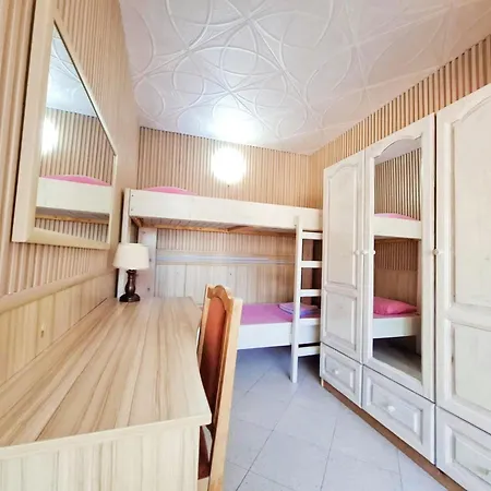 Apartment Odesos *