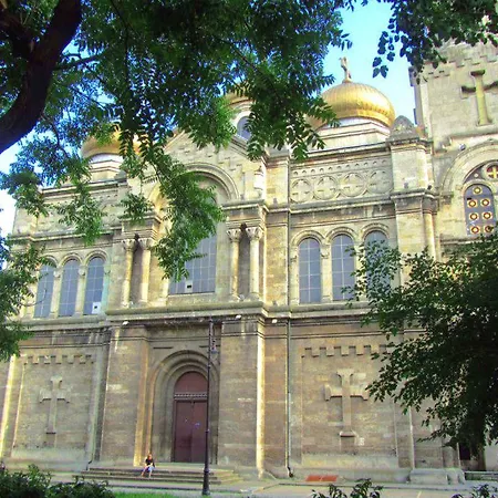 Апартамент Odesos